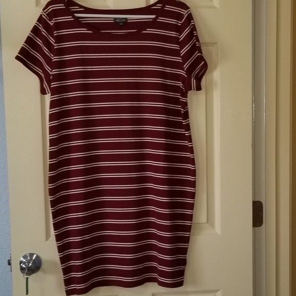 Wild Fable Dresses & Skirts - Wild Fable Red/Cream Striped Tee Shirt Dress - XXL